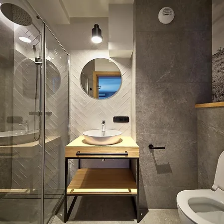 Tatra Square アパート ザコパネ