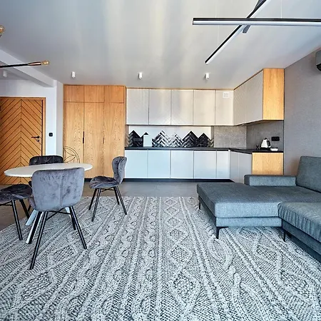 アパート Tatra Square *