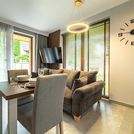 Tatra Square * ザコパネ