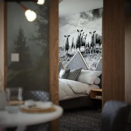 Daire Tatra Square *