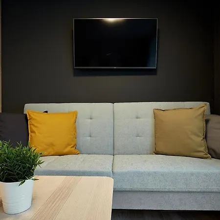 Tatra Square Apartment *