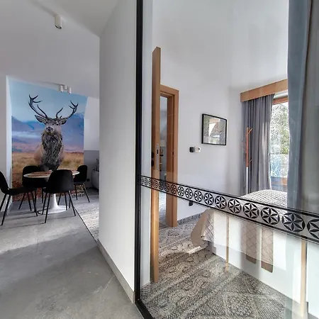 Tatra Square Apartment *