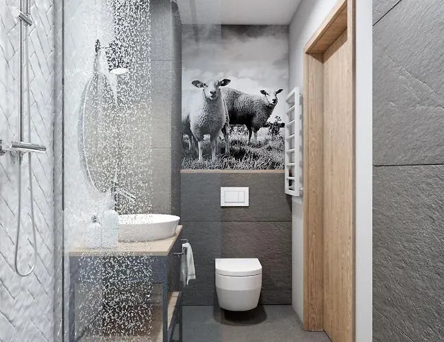 Tatra Square شقة *