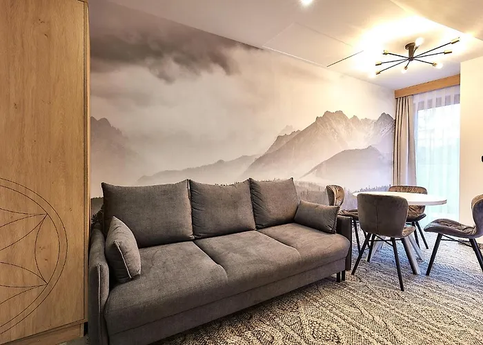 Tatra Square Apartment *