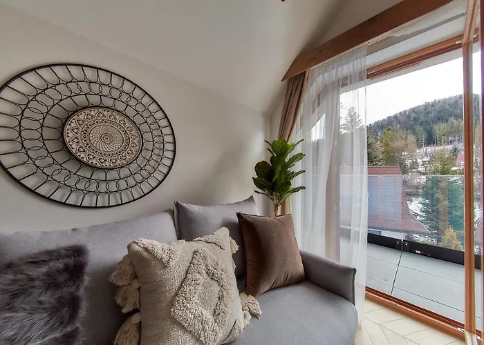 Tatra Square Apartment *