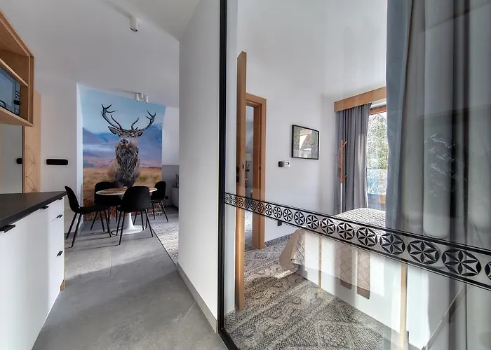 Tatra Square Apartment *