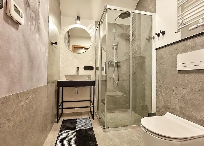 Tatra Square זקופאנה