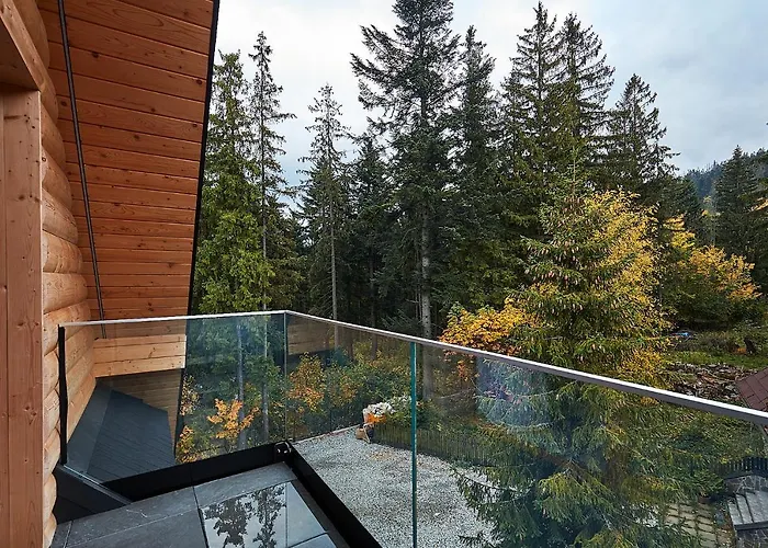 Tatra Square زاكوباني