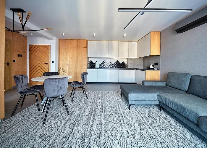 Apartment Tatra Square *