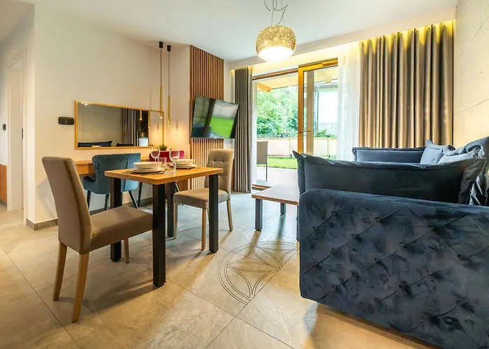 Tatra Square زاكوباني