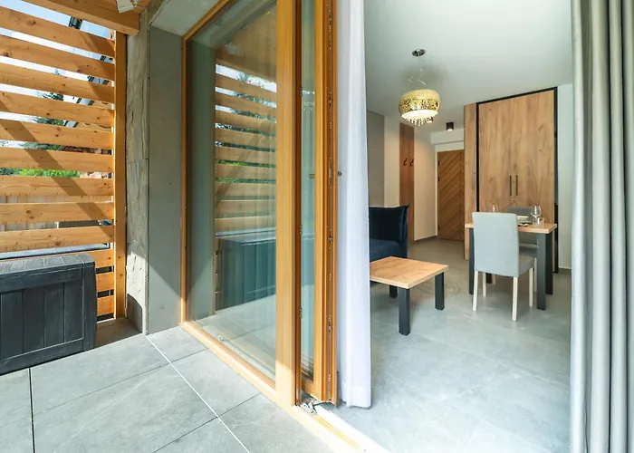 Tatra Square Apartment